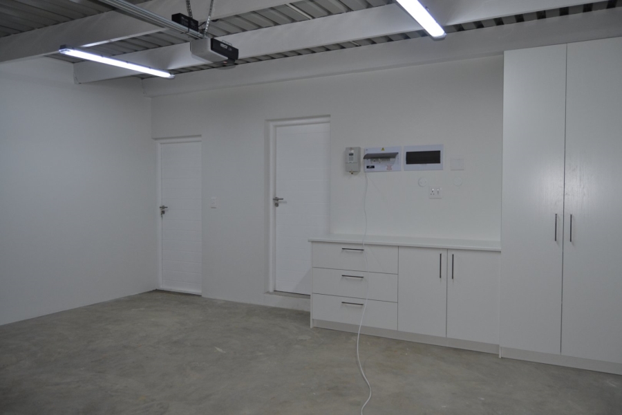 3 Bedroom Property for Sale in Somerset Lakes Western Cape